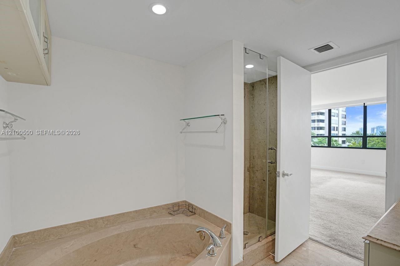 2 Grove Isle Dr , Unit B406, Miami, FL 33133 Photo