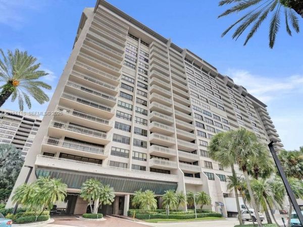 2 Grove Isle Dr , Unit B305, Miami, FL 33133