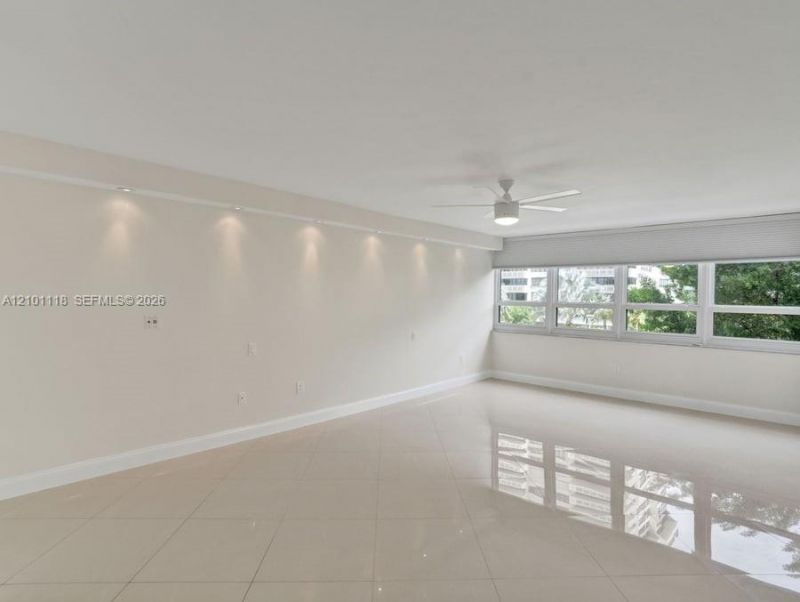 2 Grove Isle Dr , Unit B305, Miami, FL 33133 Photo
