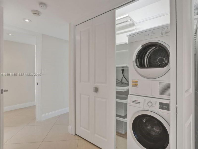 2 Grove Isle Dr , Unit B305, Miami, FL 33133 Photo