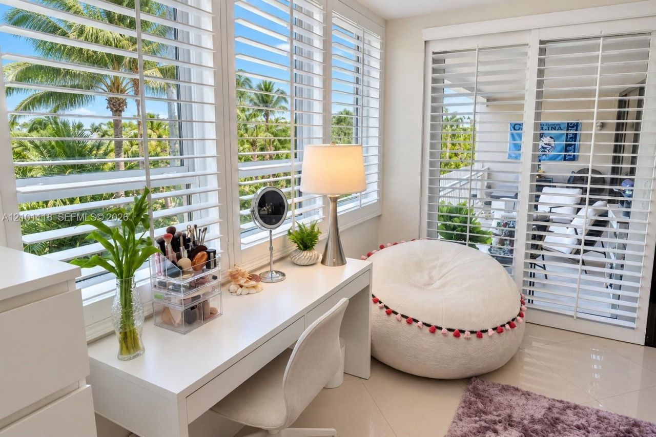2 Grove Isle Dr , Unit B305, Miami, FL 33133 Photo