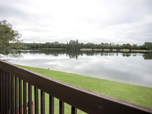 4211 S Pine Island Rd , Davie, FL 33328