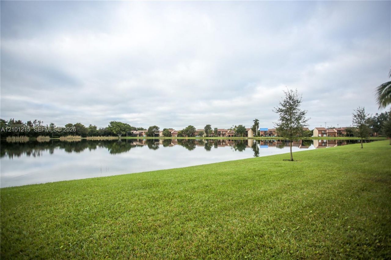 4211 S Pine Island Rd , Davie, FL 33328 Photo