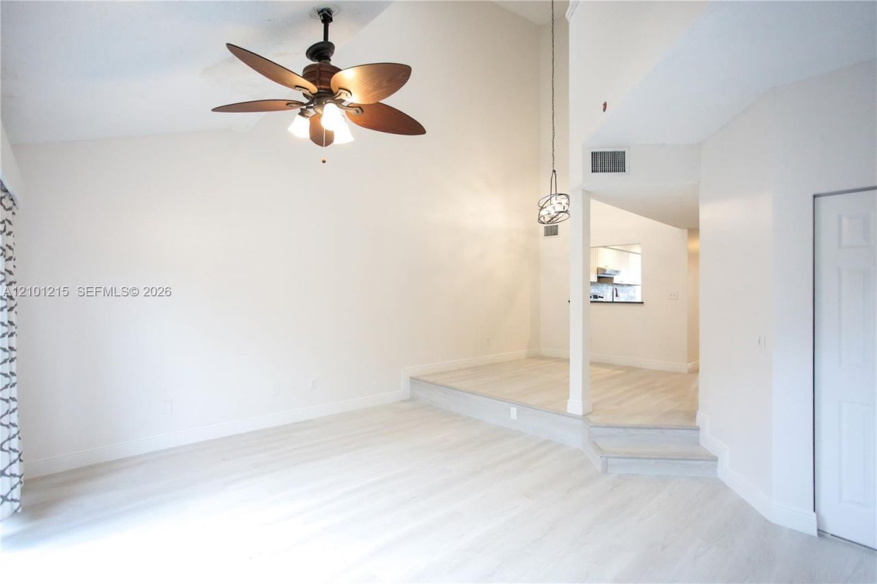 4211 S Pine Island Rd , Davie, FL 33328 Photo