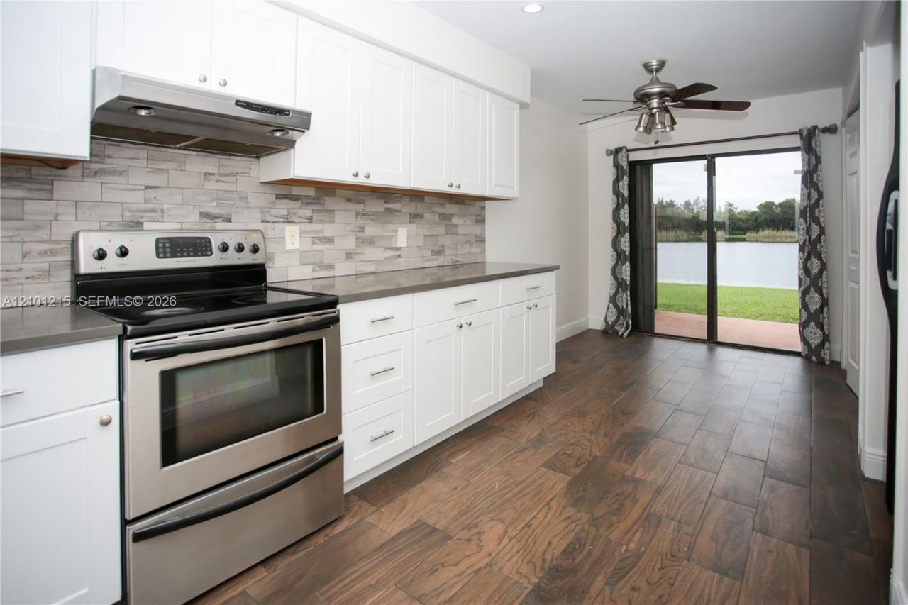 4211 S Pine Island Rd , Davie, FL 33328 Photo