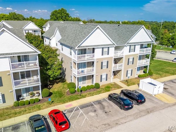 9751 Newham Drive , Unit 11A, Affton, MO 63123
