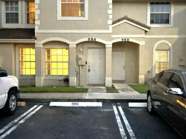 986 Summit Lake Drive, West Palm Beach, FL 33406