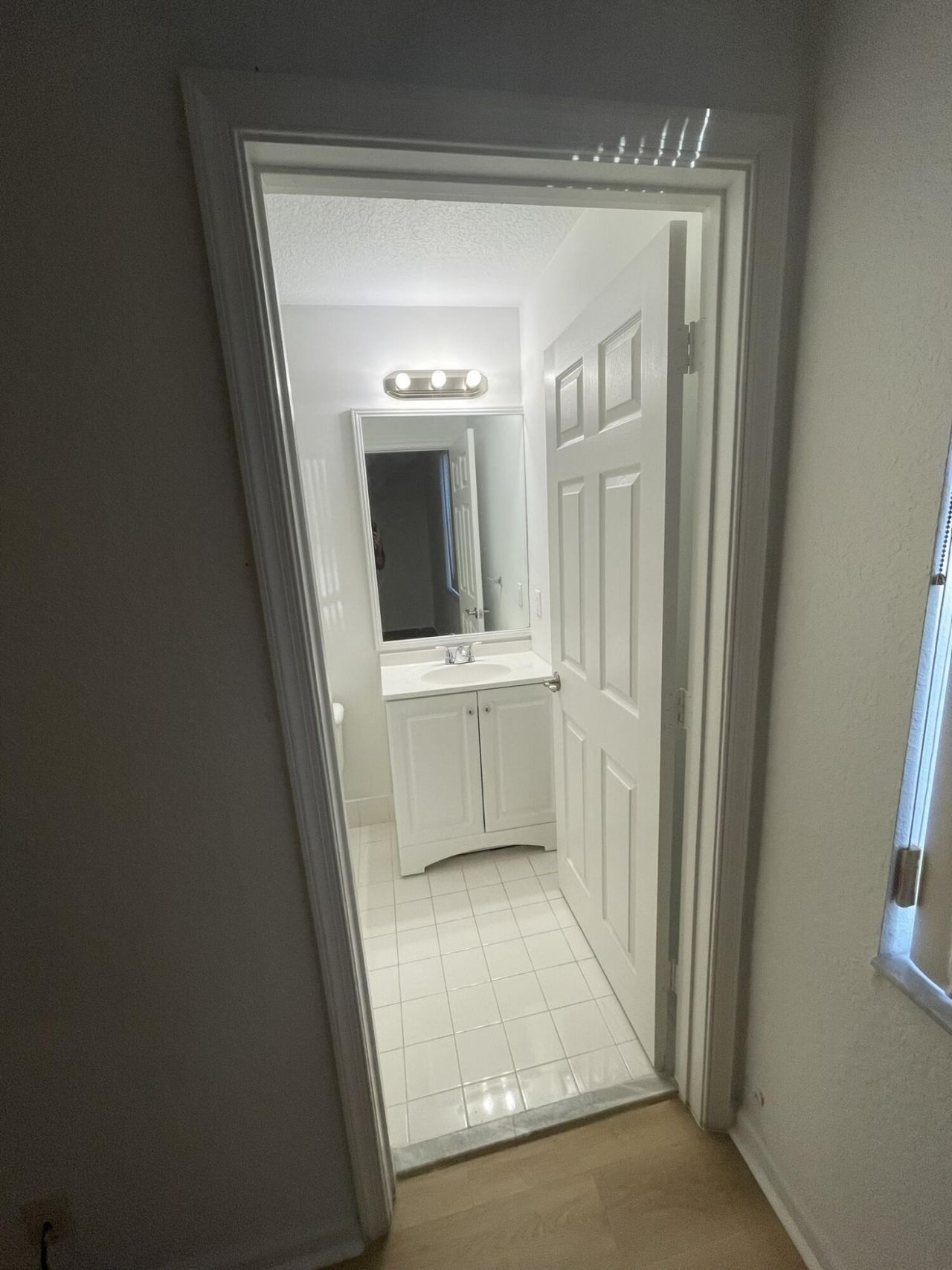 986 Summit Lake Drive, West Palm Beach, FL 33406 Photo