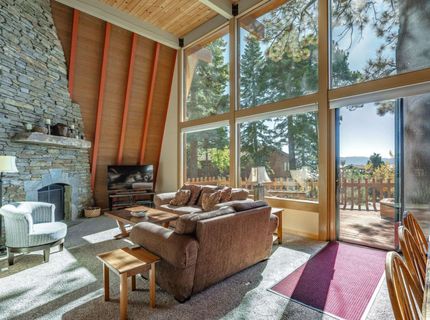 305 Edgecliff Way, Tahoe City, CA 96145 Photo