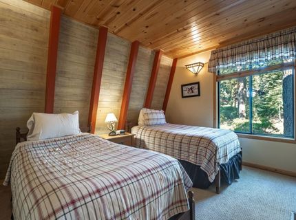 305 Edgecliff Way, Tahoe City, CA 96145 Photo