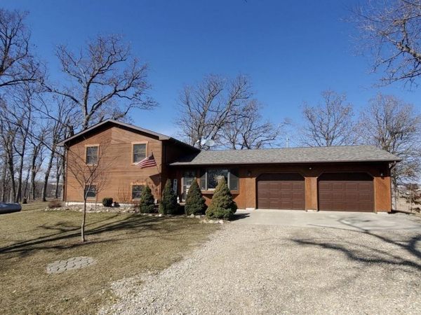 2956 D Avenue, Montour, IA 50173