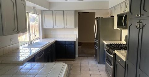 2464 Rosemary Drive, Sparks, NV 89434 Photo