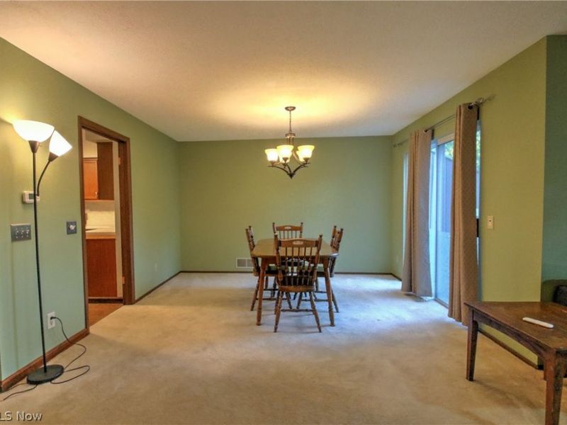 1418 Easthill Square NE, Canton, OH 44714 Photo 12