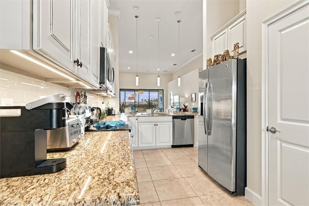 9419 Benvenuto Ct , Unit 204, Naples, FL 34119 Photo