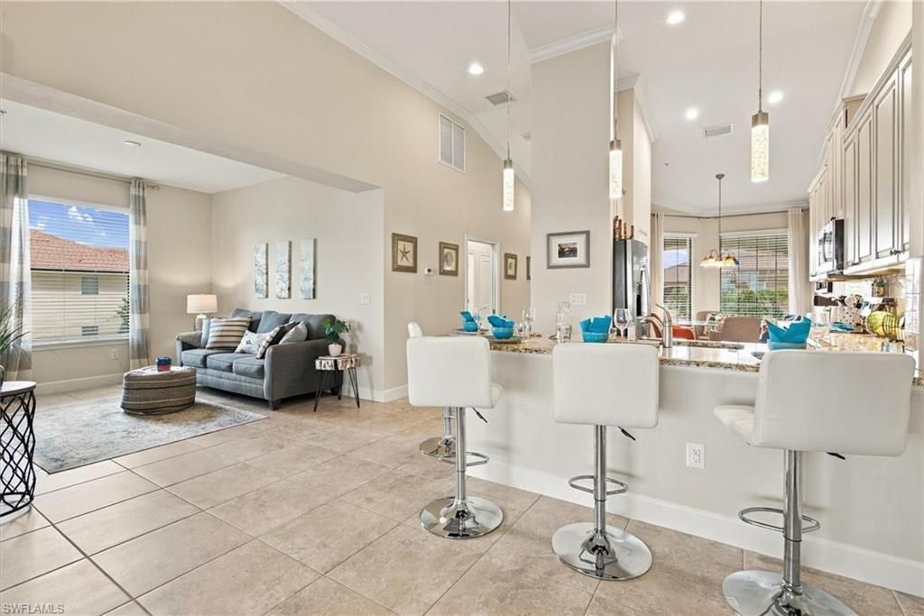 9419 Benvenuto Ct , Unit 204, Naples, FL 34119 Photo