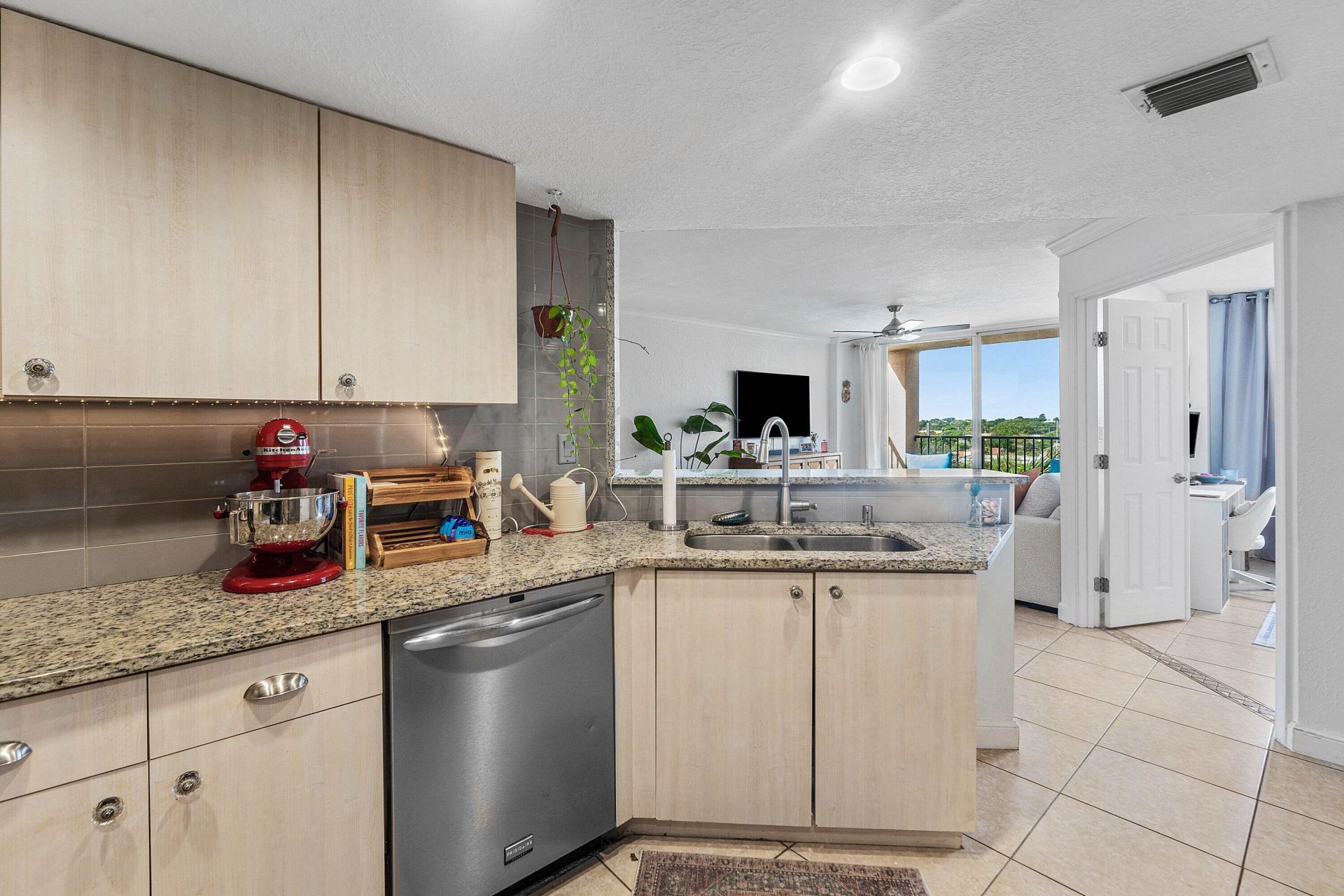 1801 N Flagler Drive, Unit 716, West Palm Beach, FL 33407 Photo