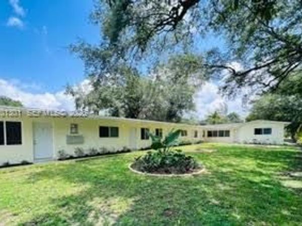 780 NE 122nd St , Unit 3, North Miami, FL 33161