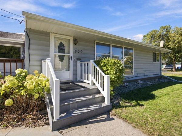 809 16th Street S, Fargo, ND 58103