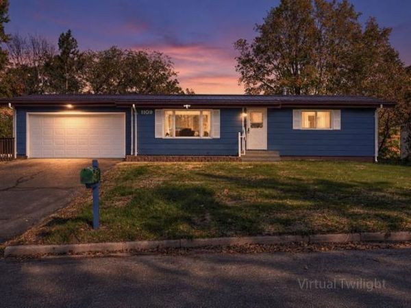1109 16th Avenue, Menomonie, WI 54751