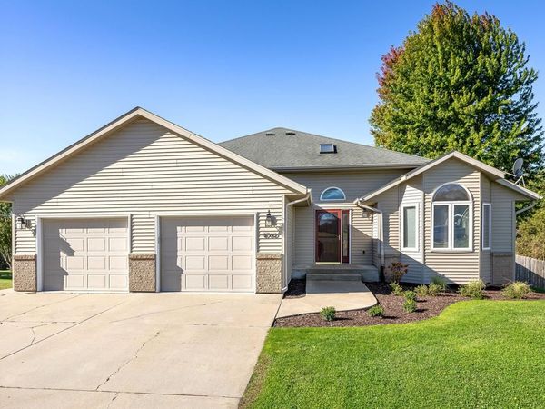 4760 N Roesler PLACE, La Crosse, WI 54601
