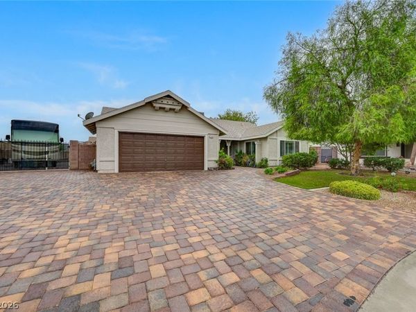 1518 Della Court , Boulder City, NV 89005