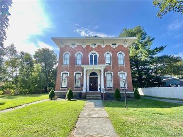 19 Lake Street, Pulaski, NY 13142