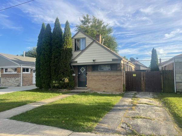 3771 W Pippin Street , Chicago, IL 60652
