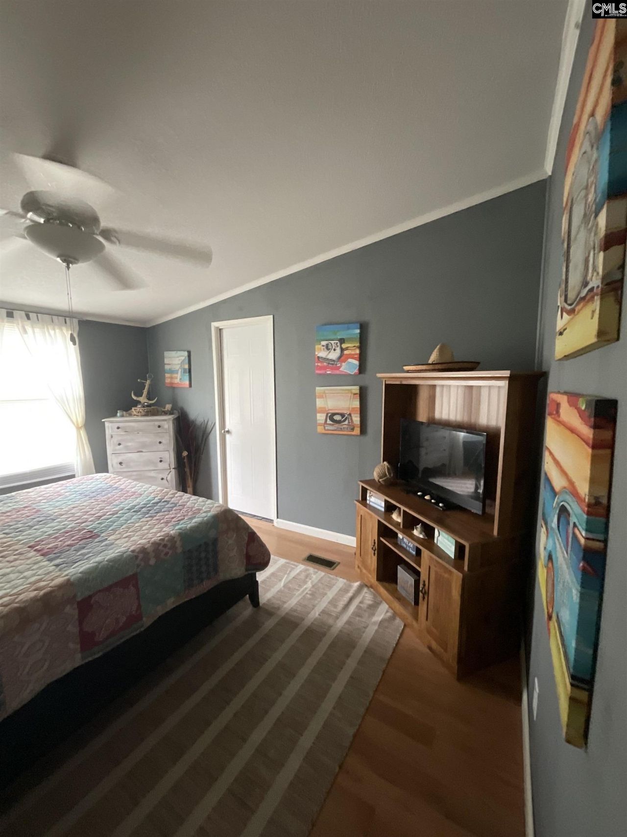 884 Whaler Place  Photo 14