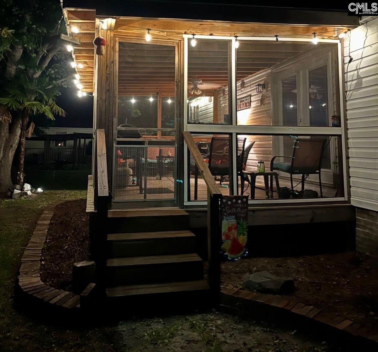 884 Whaler Place  Photo 15