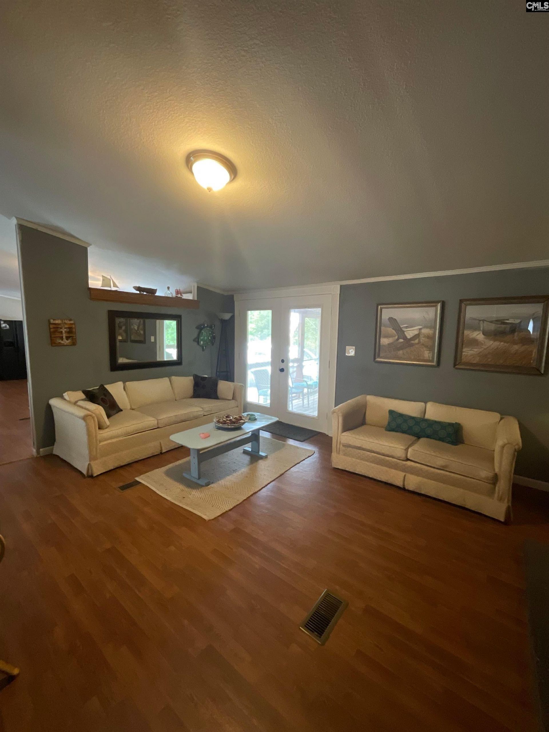 884 Whaler Place  Photo 6