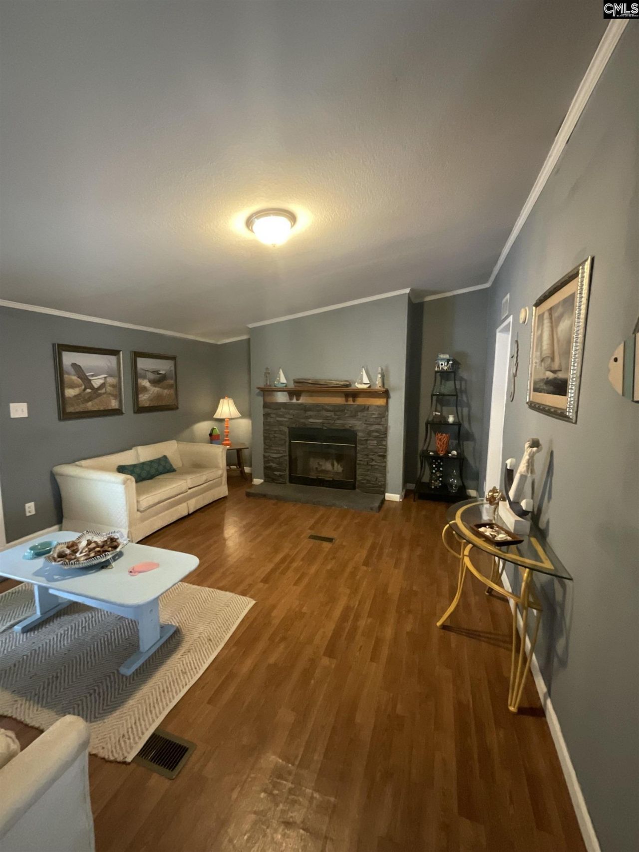 884 Whaler Place  Photo 7