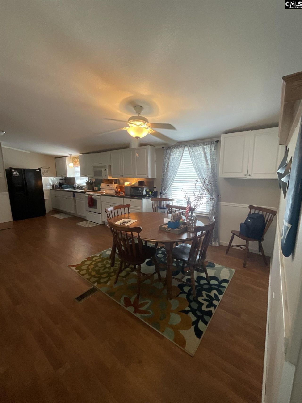 884 Whaler Place  Photo 9
