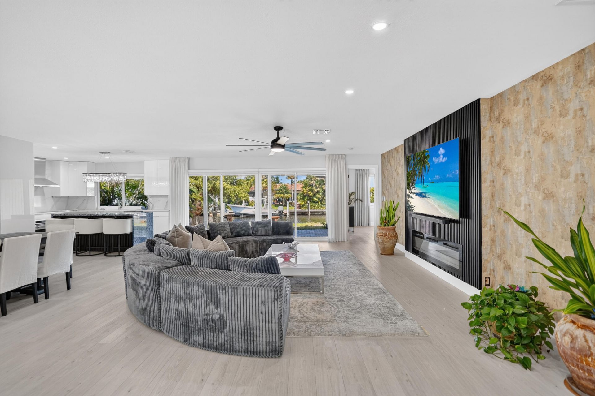 116 Periwinkle Drive, Hypoluxo, FL 33462 Photo