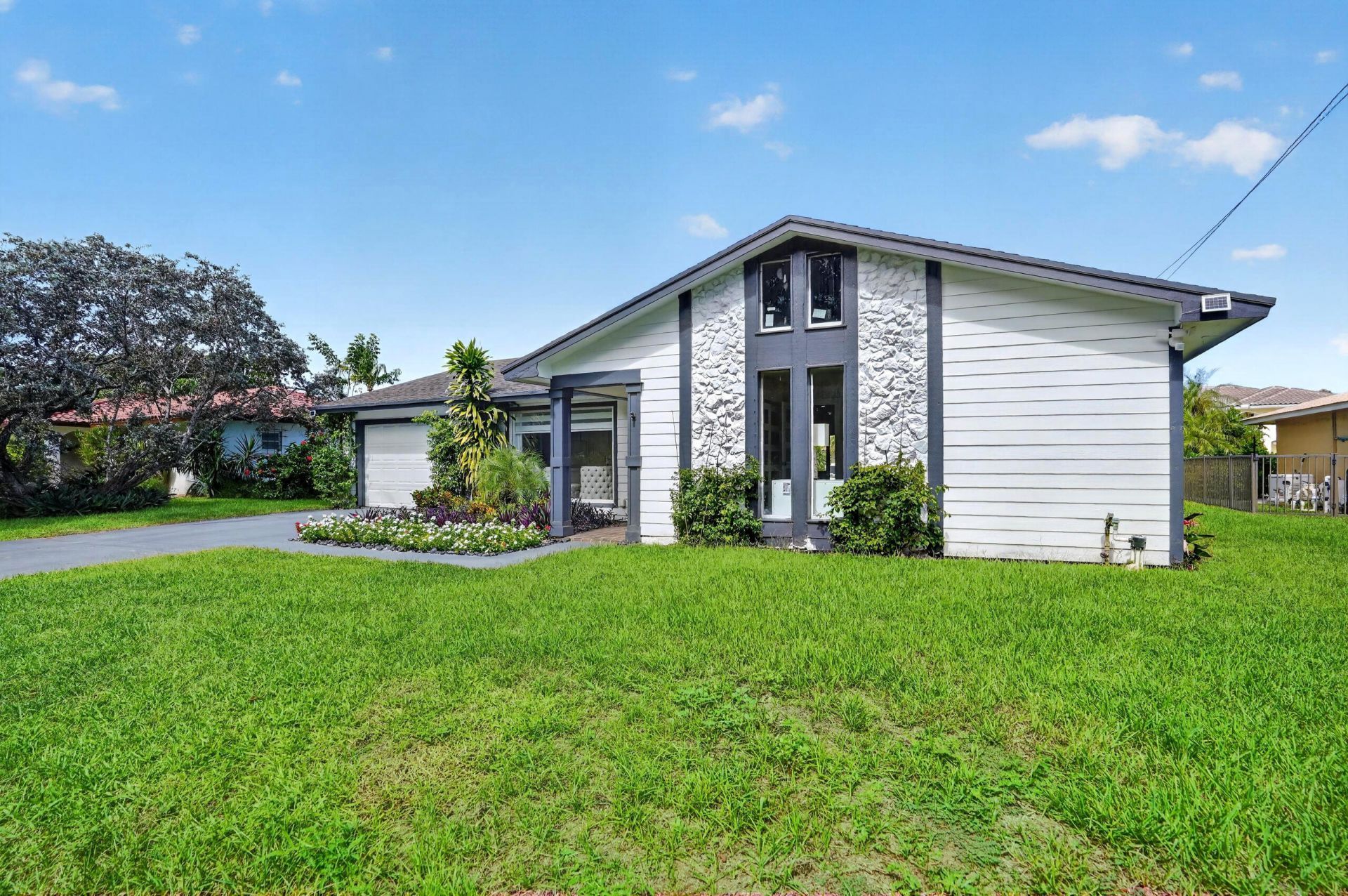 116 Periwinkle Drive, Hypoluxo, FL 33462 Photo