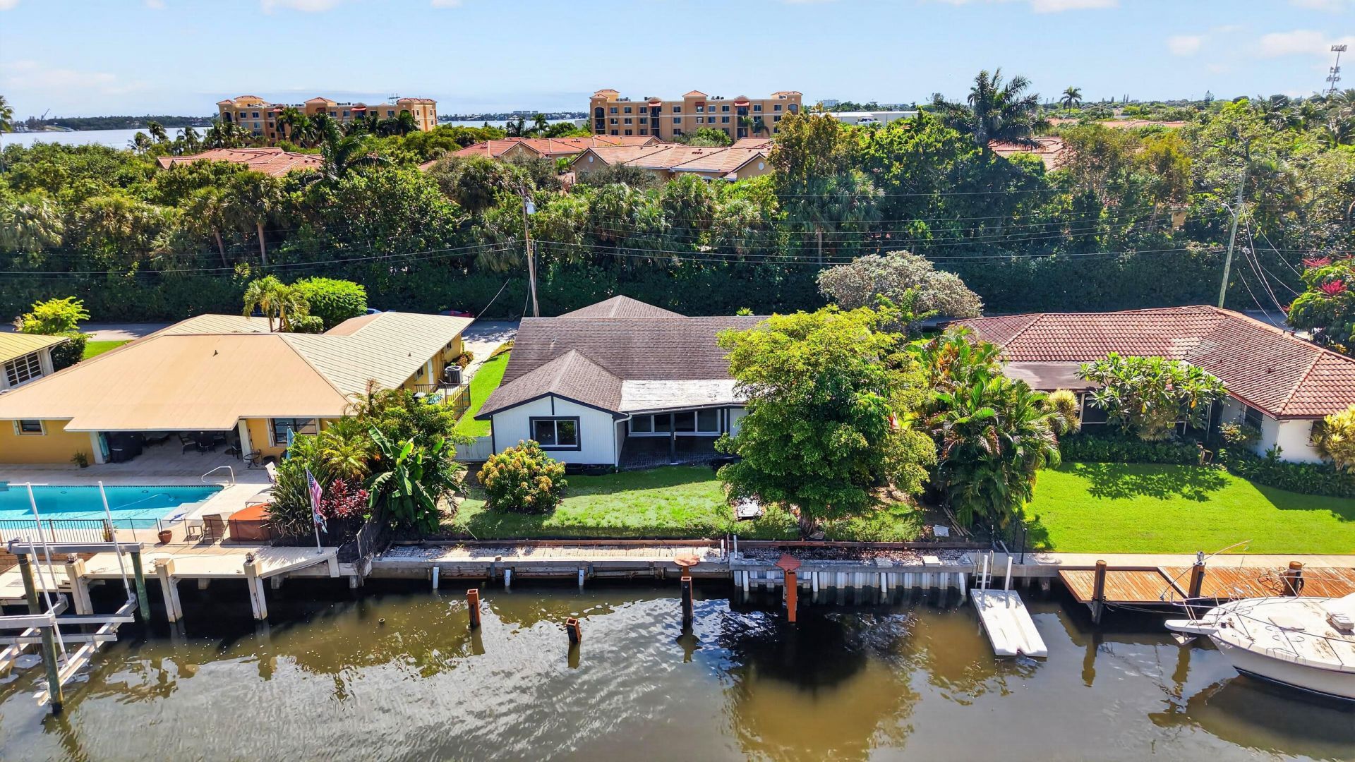 116 Periwinkle Drive, Hypoluxo, FL 33462 Photo
