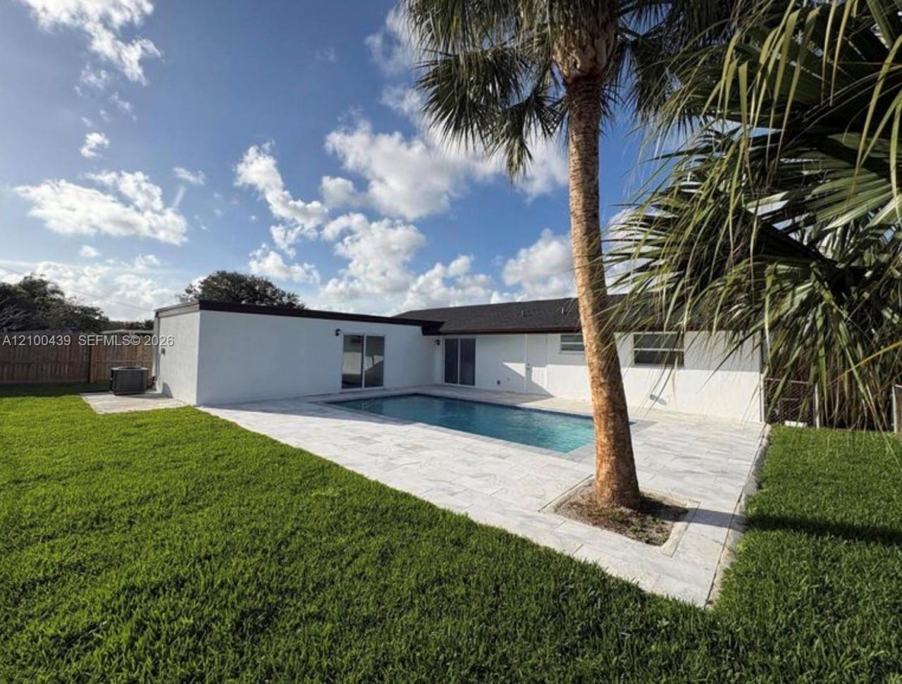 4318 Crestdale St, Palm Beach Gardens, FL 33410 Photo