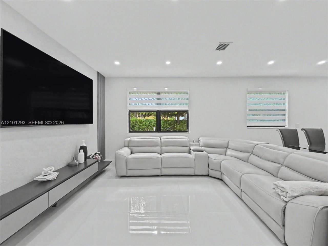 589 SE 35th Ter , Homestead, FL 33033 Photo