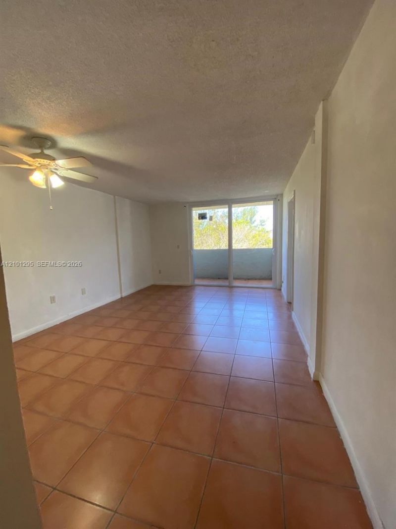 10000 NW 80 Ct , Unit 2537, Hialeah Gardens, FL 33016 Photo