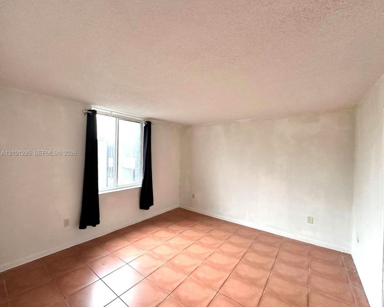10000 NW 80 Ct, Unit 2537, Hialeah Gardens, FL 33016 Photo