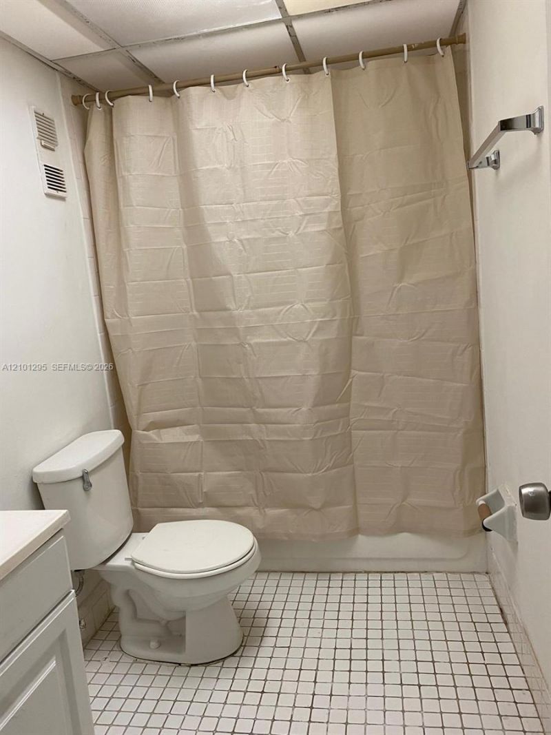 10000 NW 80 Ct, Unit 2537, Hialeah Gardens, FL 33016 Photo