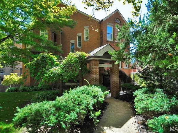 4520 W Pine Boulevard , Unit 8, St Louis, MO 63108