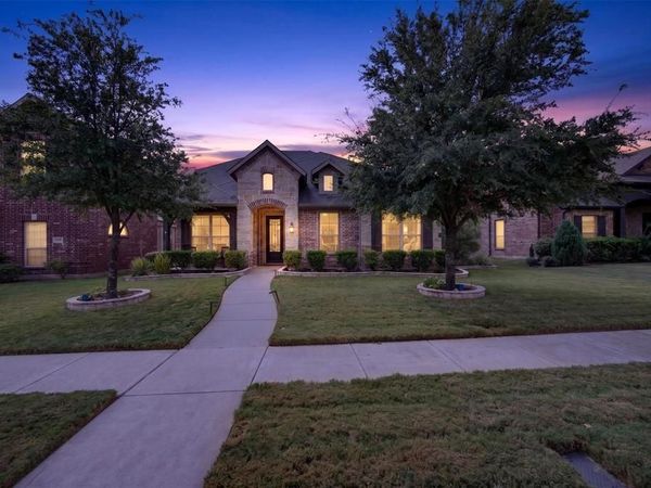 108 Crystal Creek Drive, Red Oak, TX 75154