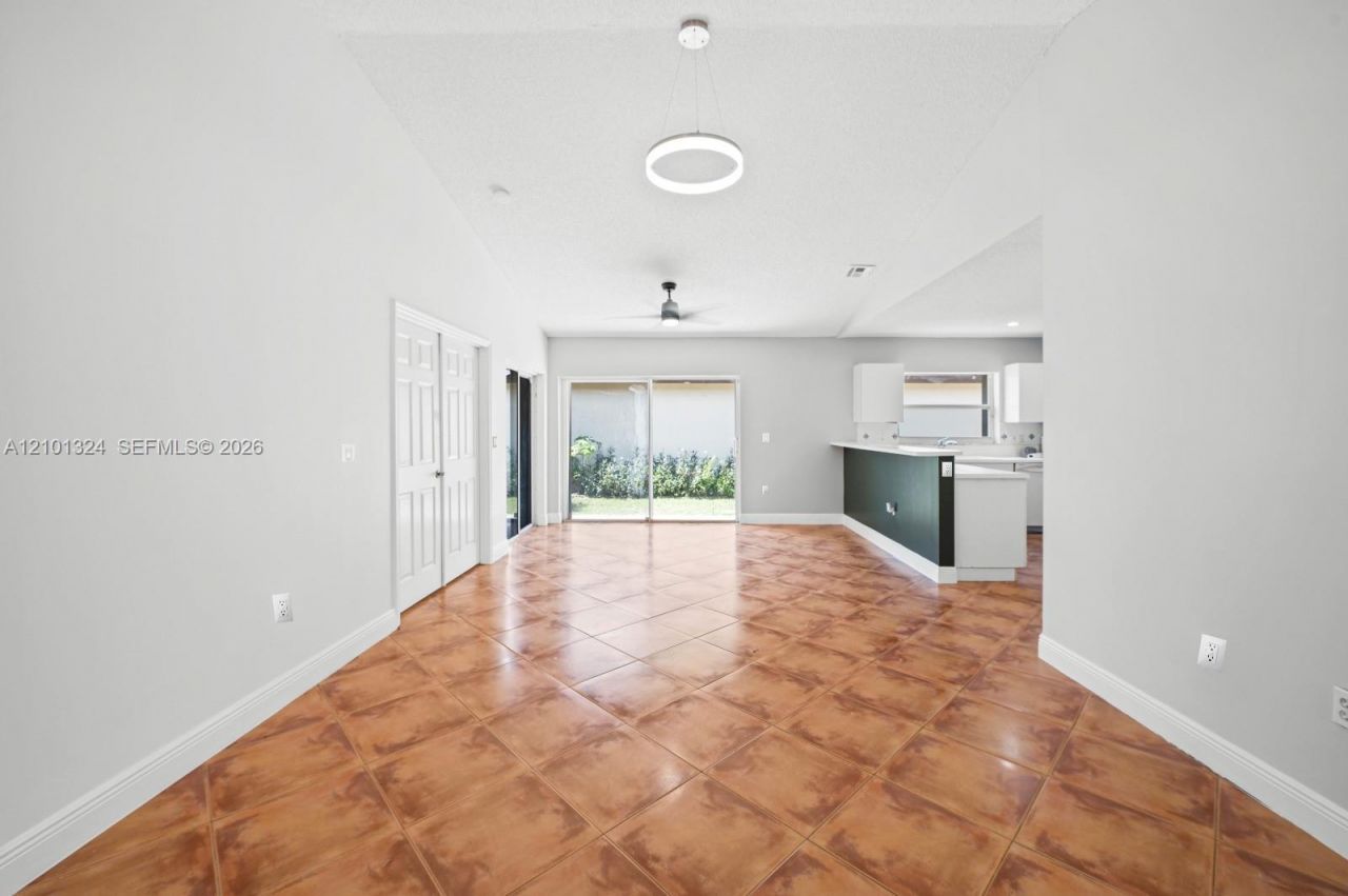 14613 SW 155th Pl, Miami, FL 33196 Photo
