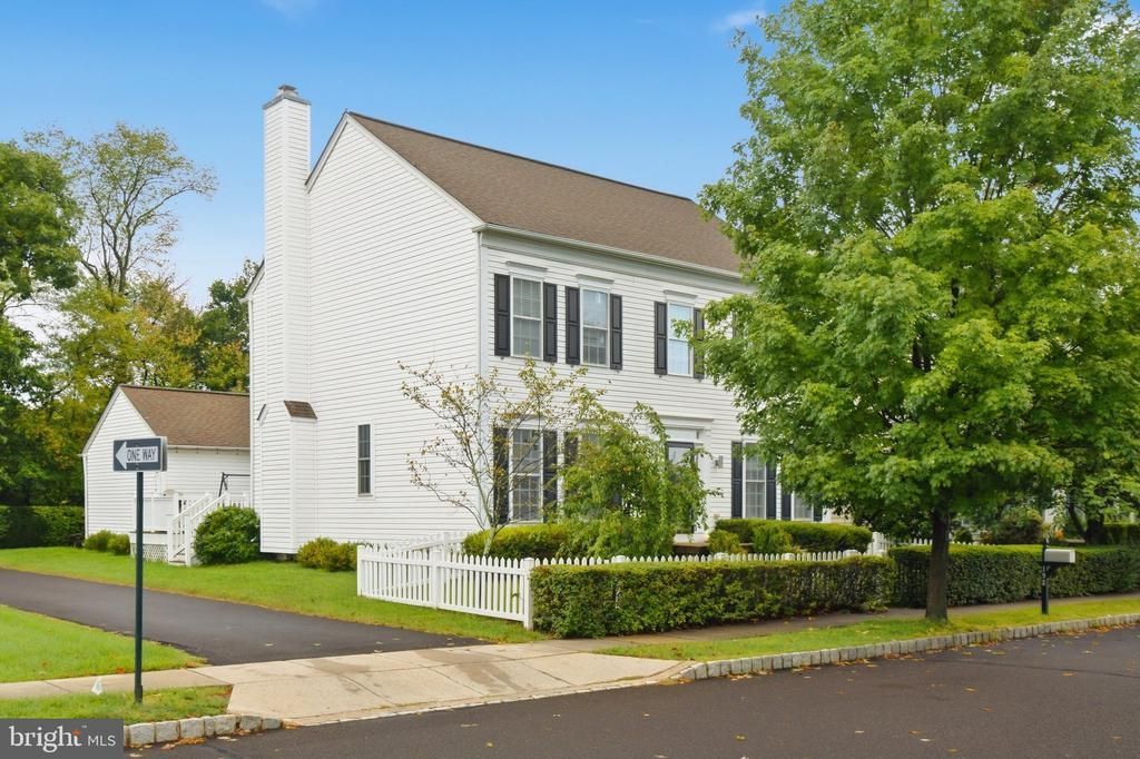 192 PIPERS INN DRIVE , FOUNTAINVILLE, PA 18923