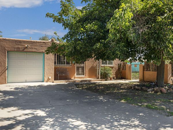 2804 Morningside Drive NE, Albuquerque, NM 87110