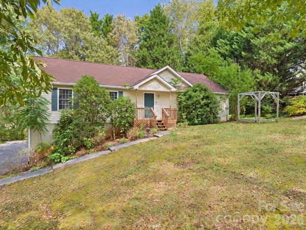 23 Rolling Hills Drive , Asheville, NC 28806