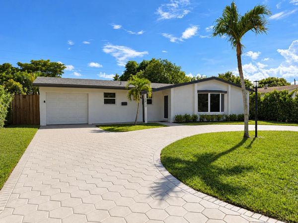 6520 HAYES Street, Hollywood, FL 33024