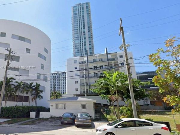 460 NE 29th Ter , Miami, FL 33137