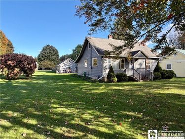 2870 Greenhurst Avenue, Greenhurst, NY 14742