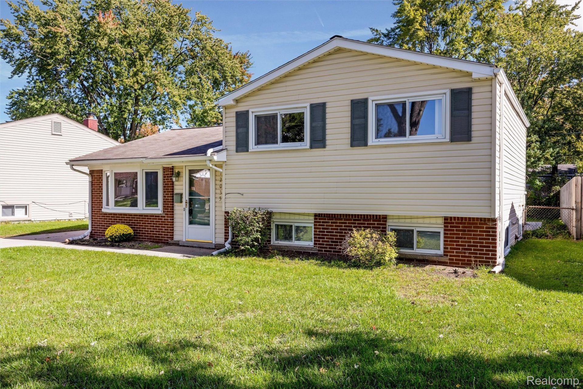 12035 Burtley Drive, Sterling Heights, Mi 48313 Main Photo